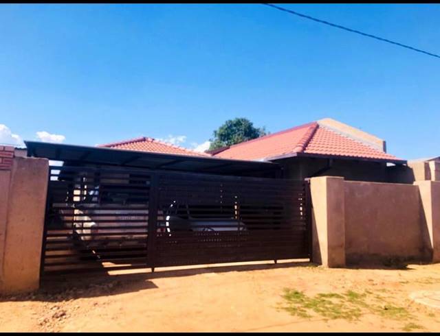 3 BEDROOM HOUSE FOR SALE IN THULANI